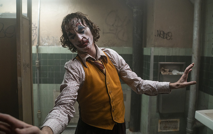 Joker, l’origin story del personaggio di Batman stasera su Italia 1