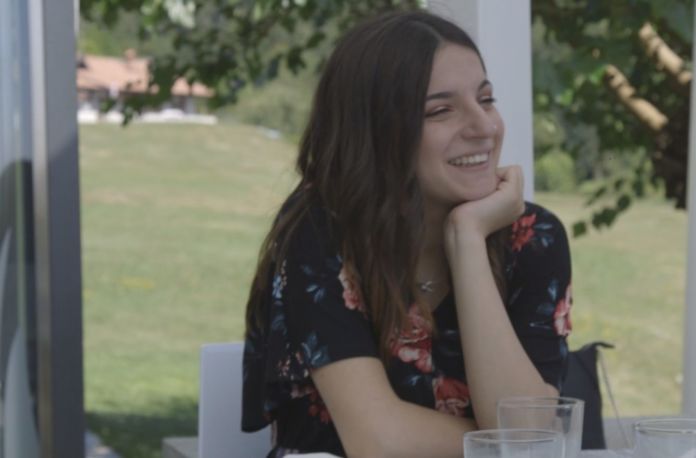 Alexandra_16 Anni e Incinta 16 anni e incinta