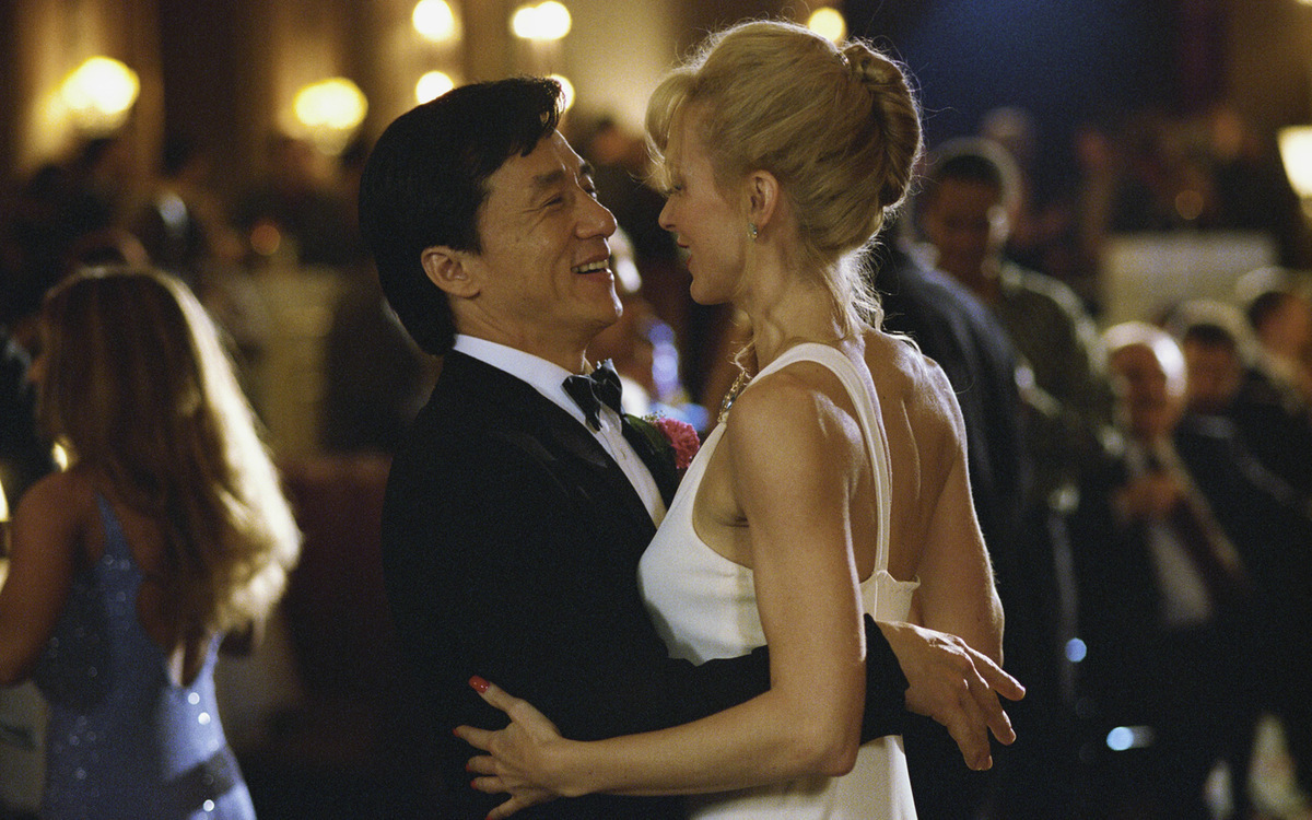 Lo Smoking, il film con Jackie Chan parodia di 007 torna su 20