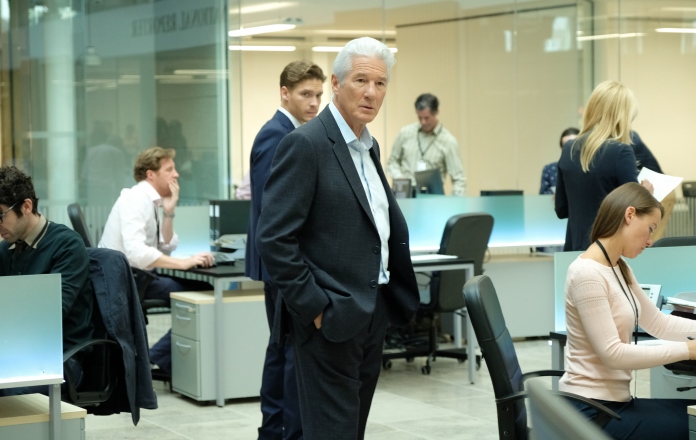 Notizie serie tv: Richard Gere in The Agency; Julianne Moore in Sirens di Netflix