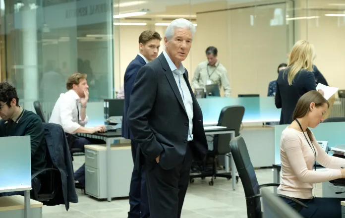 Notizie serie tv: Richard Gere in The Agency; Julianne Moore in Sirens di Netflix