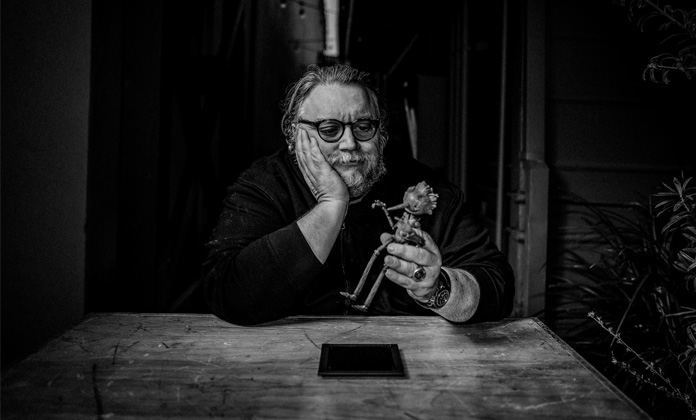 Pinocchio di Guillermo del Toro Guillermo del Toro in una foto promozionale del film