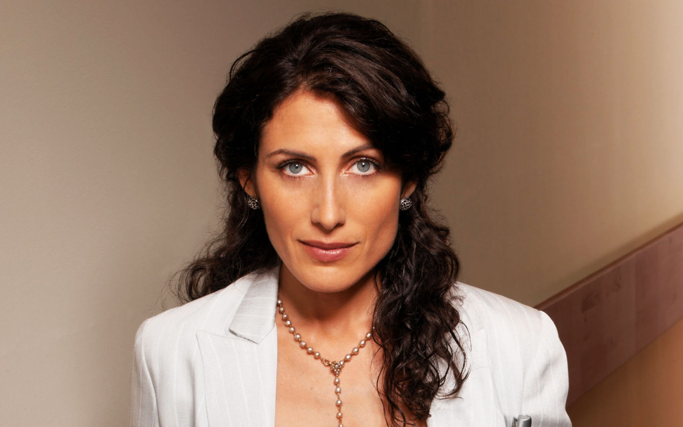 911 Lone Star nella seconda stagione arriva Lisa Edelstein (che resta anche in The Kominsky Method) 911 Lone Star nella seconda stagione arriva Lisa Edelstein (che resta anche in The Kominsky Method)