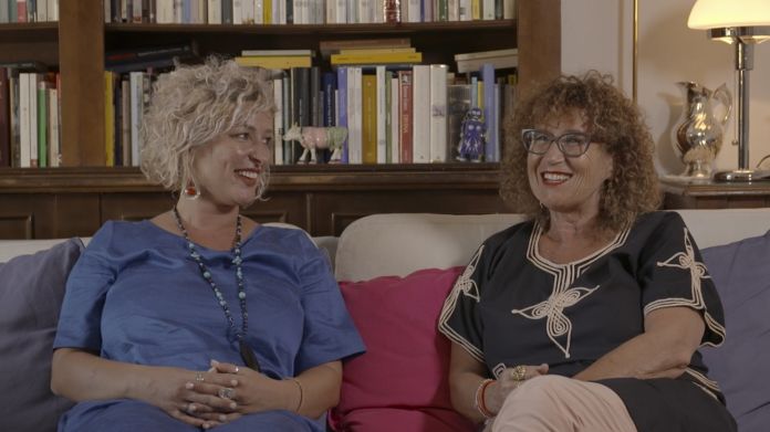 Tutto su mia madre_ ep.1_ Vania e Maria Giulia (5) Tutto su mia madre