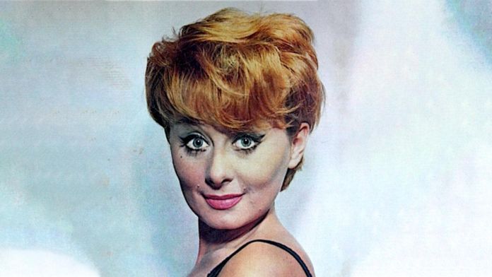 sandra mondaini sandra mondaini