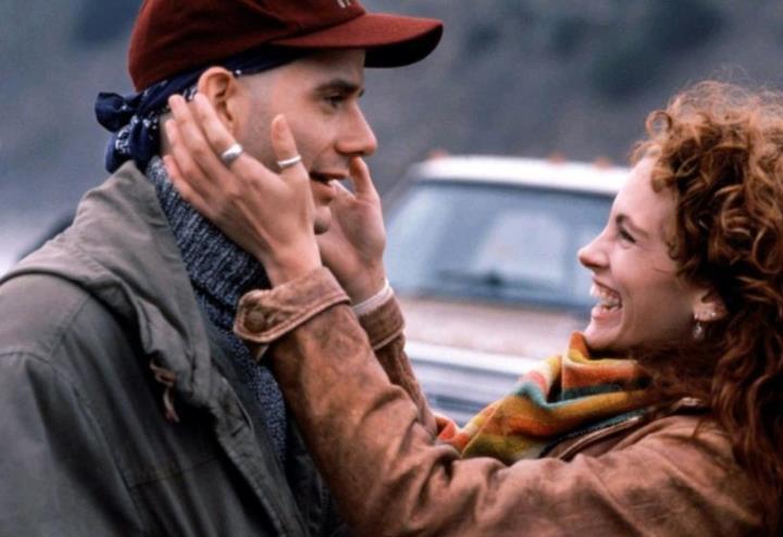 Scelta d’amore – La storia di Hilary e Victor la trama del film stasera su Rai Movie Scelta d’amore – La storia di Hilary e Victor la trama del film stasera su Rai Movie
