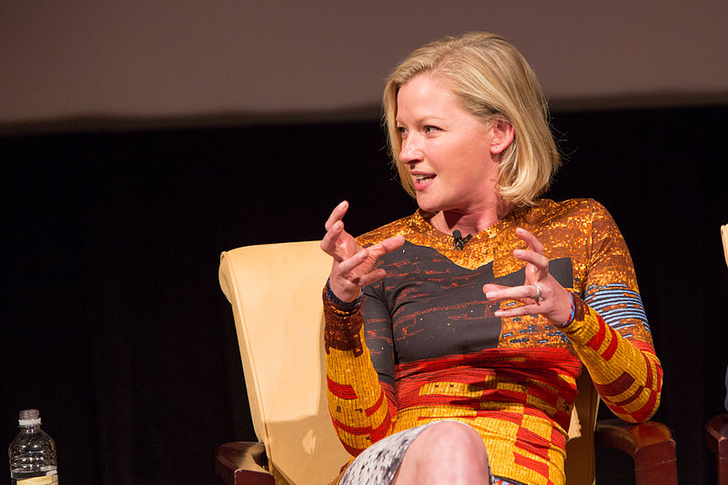Gretchen Mol accanto a Jon Bernthal in American Gigolò remake del film con Richard Gere Gretchen Mol accanto a Jon Bernthal in American Gigolò remake del film con Richard Gere