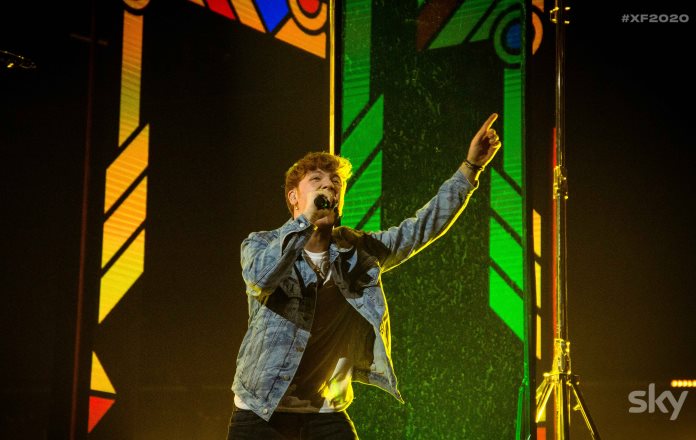 santi-secondo-live Santi canta 8 Miliardi di Persone