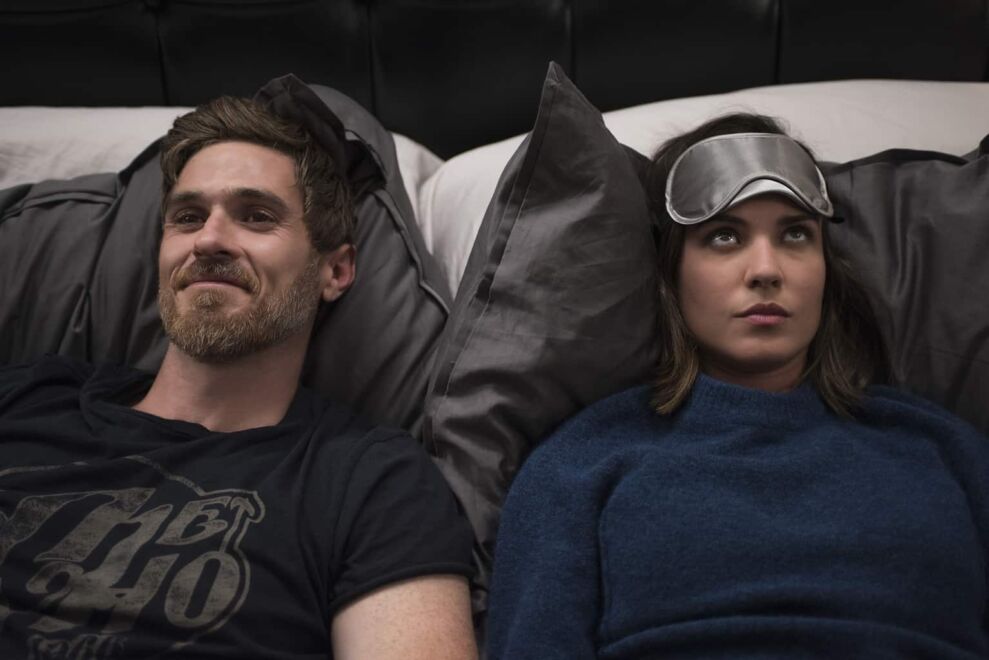 L'amore non dorme Mai la trama del film oggi su Rai 2 a Santo Stefano L'amore non dorme Mai la trama del film oggi su Rai 2 a Santo Stefano