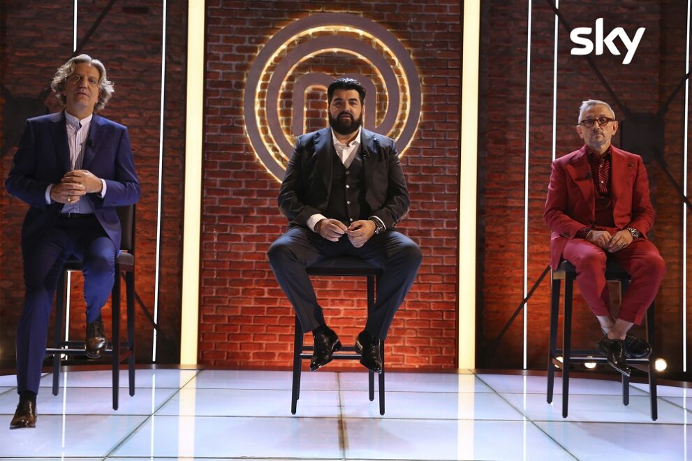 Masterchef Italia 10 parte stasera giovedì 17 dicembre su Sky Uno, tra novità e regole anti-Covid Masterchef Italia 10 parte stasera giovedì 17 dicembre su Sky Uno, tra novità e regole anti-Covid