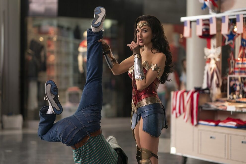 Wonder Woman 1984 con i cinema chiusi arriva da oggi in esclusiva digitale, ecco come vederlo Wonder Woman 1984 con i cinema chiusi arriva da oggi in esclusiva digitale, ecco come vederlo