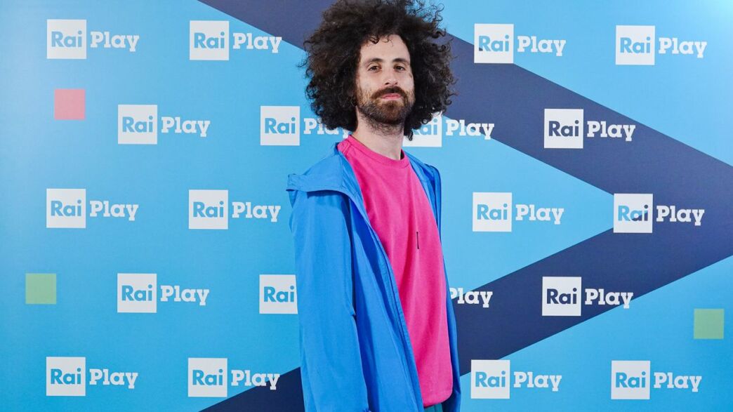 Sanremo 2021: Gio Evan in gara con Arnica (testo e video) Sanremo 2021: Gio Evan in gara con Arnica (testo e video)