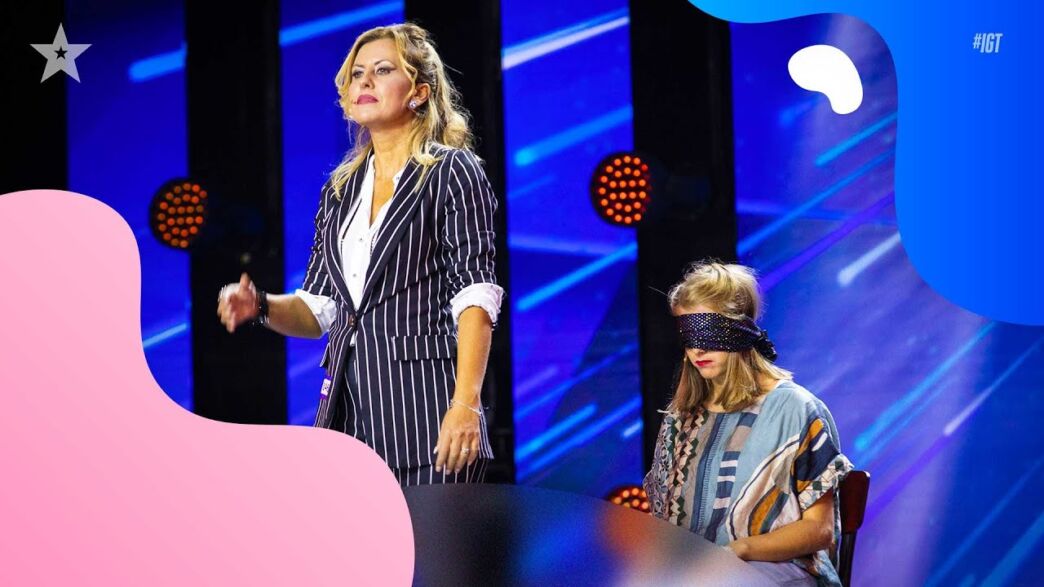 Italia’s Got Talent 2021 la magia di Eleonora stupisce i giudici con un numero paranormale (video) Italia’s Got Talent 2021 la magia di Eleonora stupisce i giudici con un numero paranormale (video)