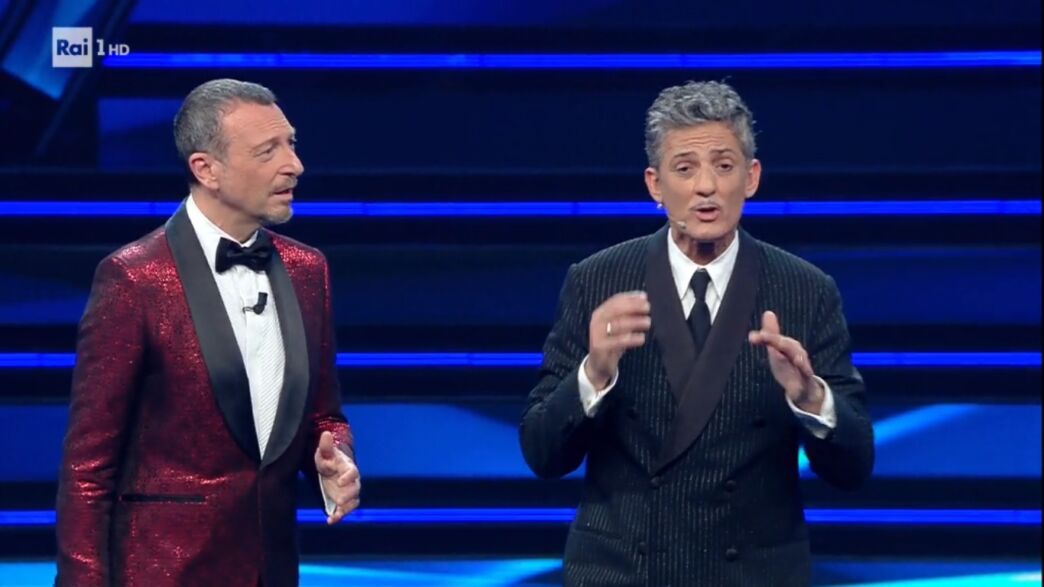 Sanremo 2021, video terza serata: Il quadro di Achille Lauro, Gli Abbadeus, Negramaro e altri Sanremo 2021, video terza serata: Il quadro di Achille Lauro, Gli Abbadeus, Negramaro e altri