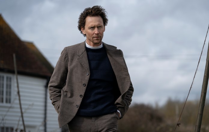 tom-hiddleston-in-the-essex-serpent Notizie serie tv 8 aprile Tom Hiddleston in The Essex Serpent