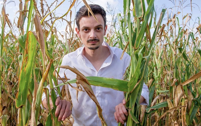 Il Vegetale, il film con Fabio Rovazzi stasera in tv su Rai Movie sabato 4 febbraio Il Vegetale, il film con Fabio Rovazzi stasera in tv su Rai Movie sabato 4 febbraio
