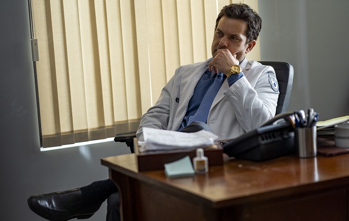 Notizie serie tv: Dr. Odyssey di Ryan Murphy con Joshua Jackson per ABC; David Schwimmer per Piccoli Brividi 2