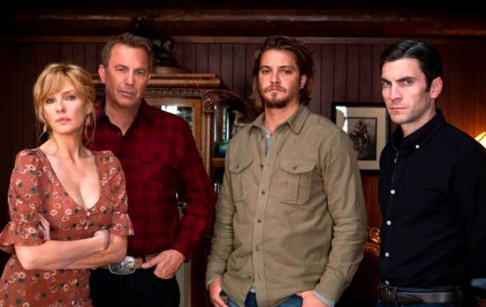 yellowstone-2-paramount-network (1) Foto posata di Yellowstone 2