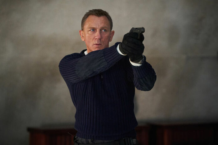 NO TIME TO DIE scena da No Time To Die con Daniel Craig