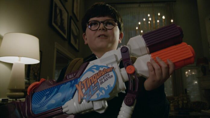Home Sweet Home Alone Archie Yates in una scena del film