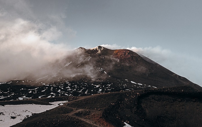 sotto il vulcano Sotto il vulcano