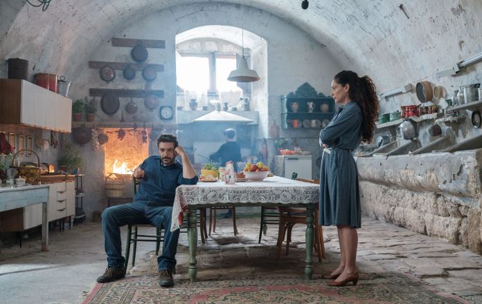 storia-di-una-famiglia-perbene Ascolti Tv mercoledì 25 novembre Storia di una famiglia per bene