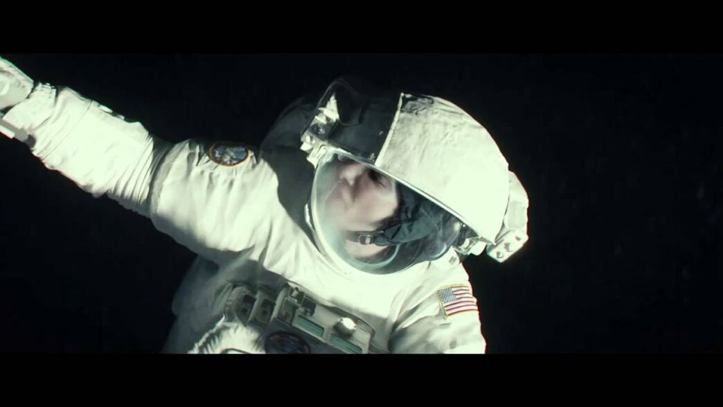 Gravity con George Clooney e Sandra Bullock stasera su Rai Movie Gravity con George Clooney e Sandra Bullock stasera su Rai Movie