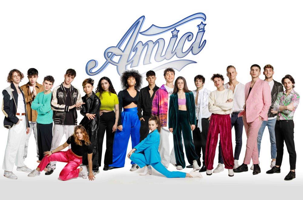 Amici 21 le squadre del serale i ragazzi rimasti al 9 aprile