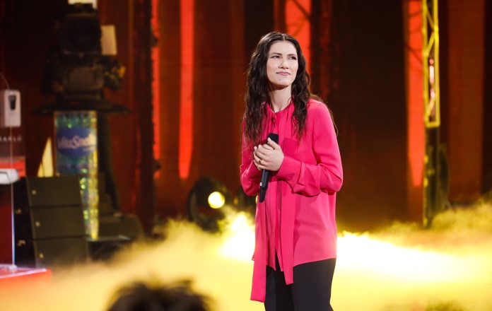 elisa-amici-19-marzo-2022 elisi a amici serale 19 marzo 2022 Ascolti Tv sabato 19 marzo 2022