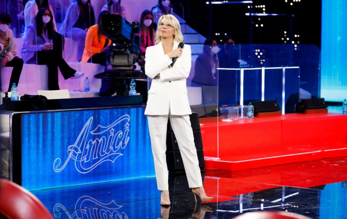 amici-16-aprile maria de filippi a amici Ascolti Tv sabato 16 aprile 2022