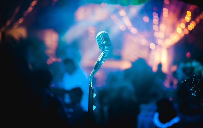 musica Dalla strada al palco