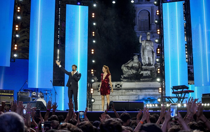 Tim Summer Stefano De Martino e Andrea Delogu - Piazza del Popolo Guida Tv Giovedì 4 agosto TIM Summer Hits Ascolti Tv giovedì 7 luglio 2022