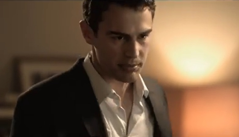 Giochi di Potere, stasera in tv sabato 8 luglio su Iris con Theo James e Ben Kingsley Giochi di Potere, stasera in tv sabato 8 luglio su Iris con Theo James e Ben Kingsley
