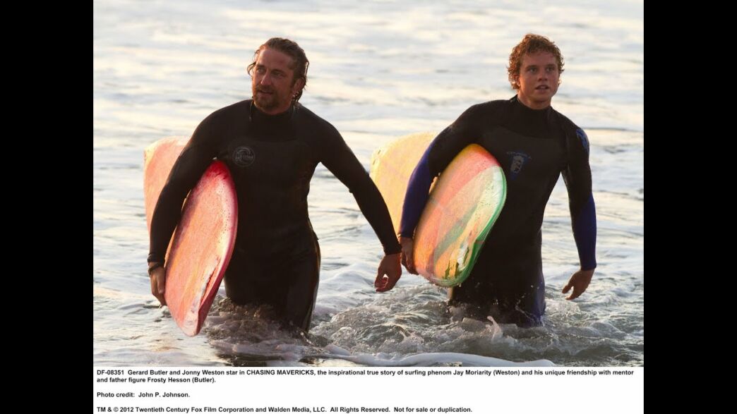 Chasing Mavericks Sulla cresta dell’onda il film su Rai 4 giovedì 11 agosto 2022 Chasing Mavericks Sulla cresta dell’onda il film su Rai 4 giovedì 11 agosto 2022