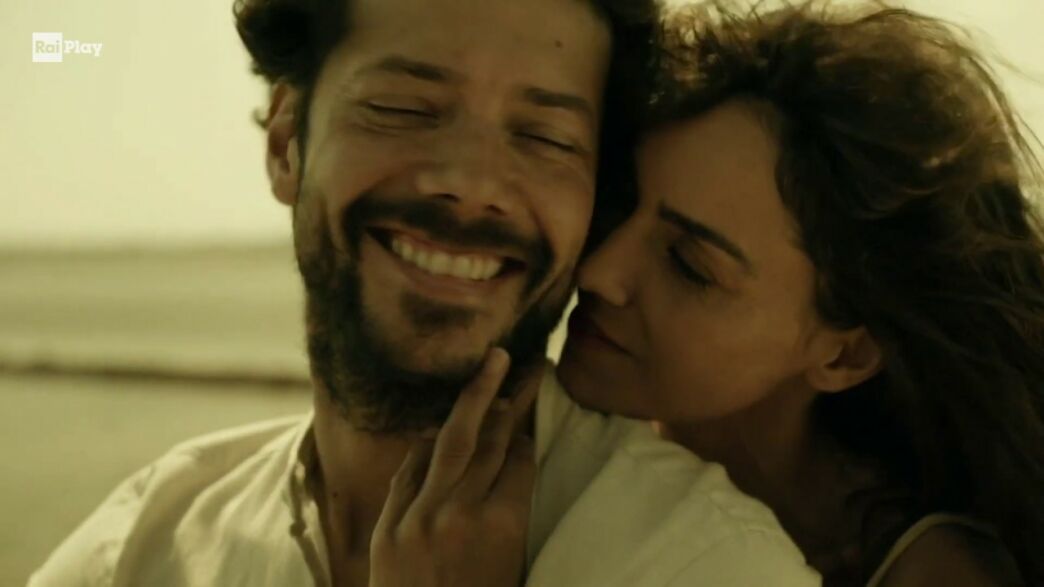 Il Molo Rosso – El Imbarcadero su Rai 2 la serie con il professore de La Casa di Carta Il Molo Rosso – El Imbarcadero su Rai 2 la serie con il professore de La Casa di Carta