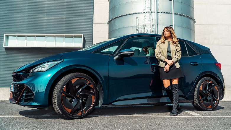 Motors la nuova edizione debutta sabato 24 settembre su Motor Trend con Irene Saderini alla guida Motors la nuova edizione debutta sabato 24 settembre su Motor Trend con Irene Saderini alla guida