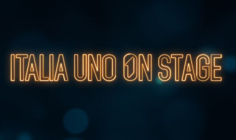 Giuseppe Giacobazzi: Gran varietà in onda stasera 29 settembre su Italia 1 Giuseppe Giacobazzi: Gran varietà in onda stasera 29 settembre su Italia 1