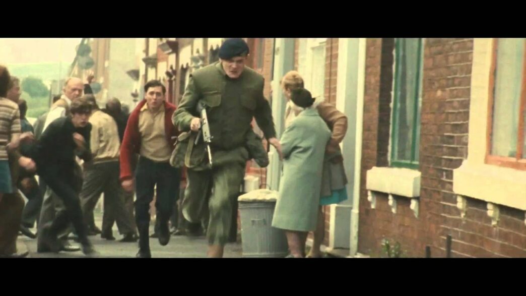 ’71 il film stasera su Cielo lunedì 5 settembre 2022, la storia di un soldato a Belfast nel 1971 ’71 il film stasera su Cielo lunedì 5 settembre 2022, la storia di un soldato a Belfast nel 1971