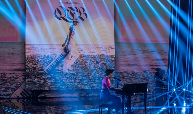 Tu Si Que Vales, Giordana Angi nella puntata del 24 settembre Tu Si Que Vales, Giordana Angi nella puntata del 24 settembre