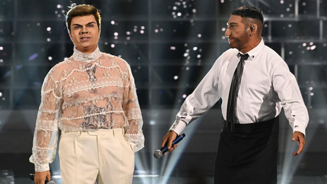 Tale e Quale Show 2022 Francesco Paolantoni e il maestro Cirilli sono Mahmood e Blanco Tale e Quale Show 2022 Francesco Paolantoni e il maestro Cirilli sono Mahmood e Blanco