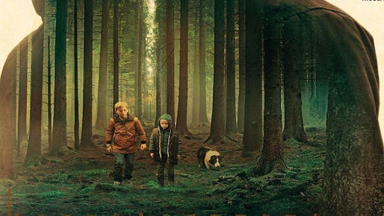Un omicidio a Natale sconvolge un piccolo centro nel film giallo su Rai 4