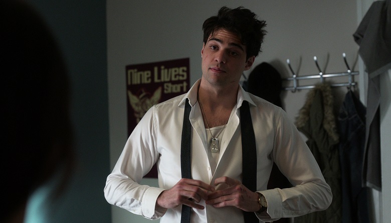 Netflix chiude la divisione DVD e nei prossimi mesi la condivisione delle password diventerà a pagamento Netflix chiude la divisione DVD e nei prossimi mesi la condivisione delle password diventerà a pagamento