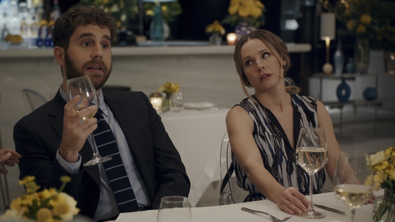 Invitati Per forza, la commedia romantica con Kristen Bell su Prime Video Invitati Per forza, la commedia romantica con Kristen Bell su Prime Video