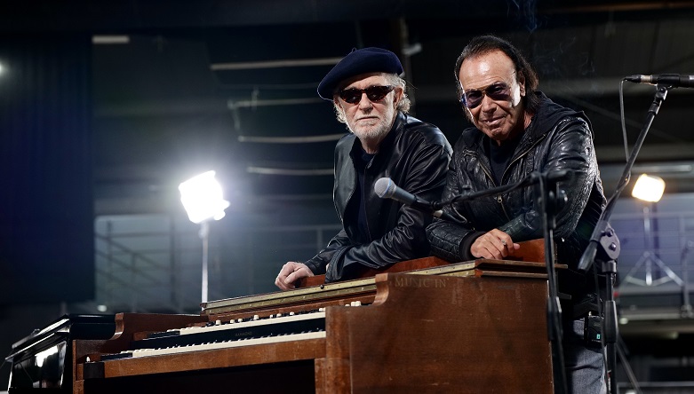 Falegnami e Filosofi su NOVE il racconto dei concerti di Francesco De Gregori e Antonello Venditti Falegnami e Filosofi su NOVE il racconto dei concerti di Francesco De Gregori e Antonello Venditti