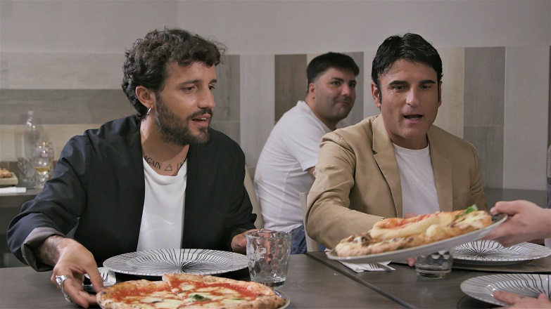 Pazzi di pizza su Food Network con Sal Da Vinci e Fabio Esposito Pazzi di pizza su Food Network con Sal Da Vinci e Fabio Esposito