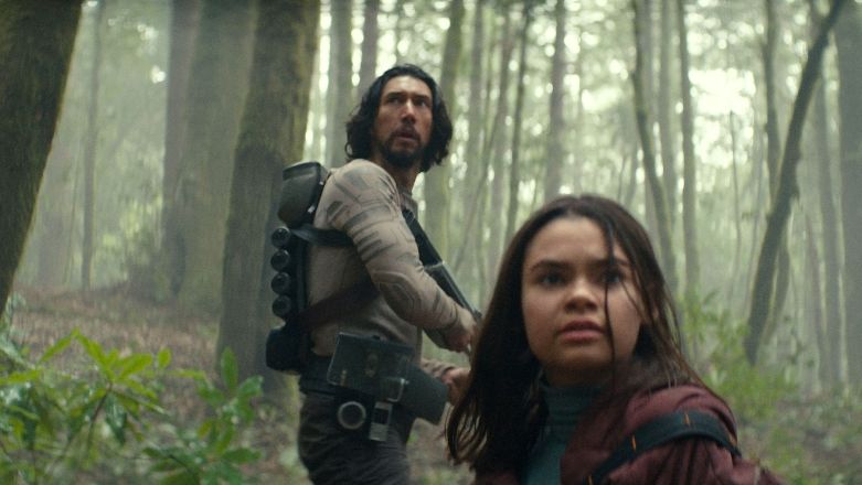 65: fuga dalla terra, su Rai 2 un horror/sci-fi sorprendentemente toccante – La recensione