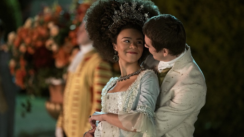 La Regina Carlotta. Una storia di Bridgerton una miniserie sorprendente scritta da una Shonda Rhimes in splendida forma La Regina Carlotta. Una storia di Bridgerton una miniserie sorprendente scritta da una Shonda Rhimes in splendida forma