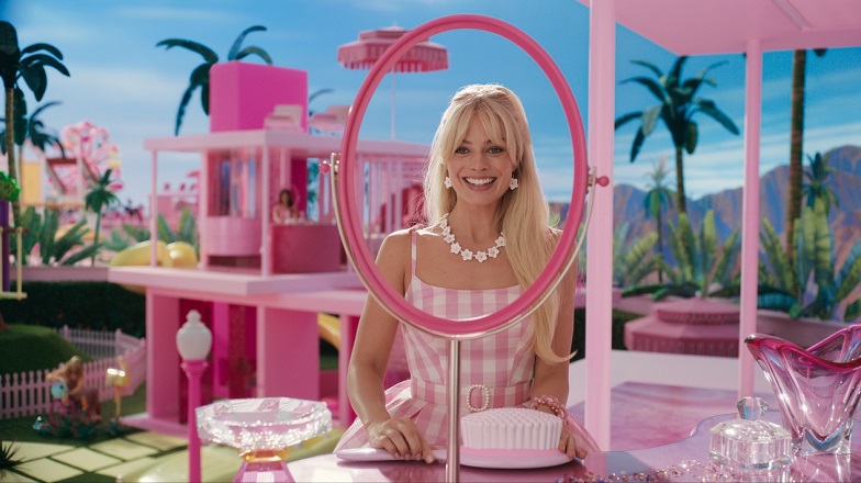 Barbie arriva su Sky e NOW, la bambola Pinocchio entra nel Matrix (ed è capolavoro) – La recensione