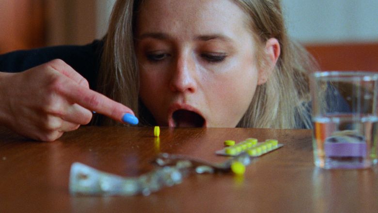 Sick of Myself in esclusiva su MUBI, la programmazione di gennaio