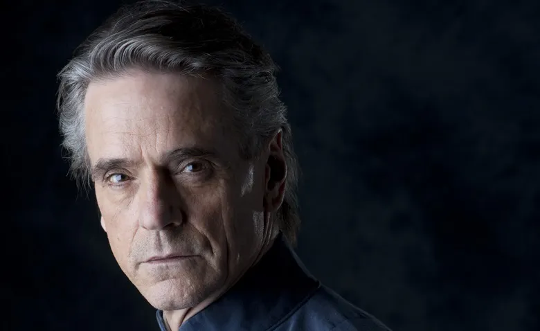 Notizie serie tv: Jeremy Irons in The Morning Show, Kevin Bacon in Sirens